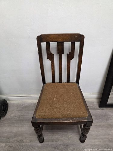 Antique chair (1 of 1)