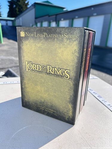 The Lord of the Rings: The Motion Picture Trilogy DVD -wf (1 of 8)
