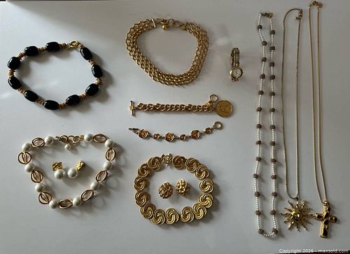 Anne Klein Costume Jewelry Lot (1 of 16)