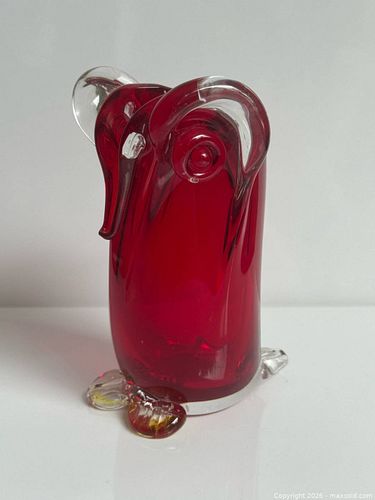 Vintage Red Art Glass Owl Vase  (1 of 8)