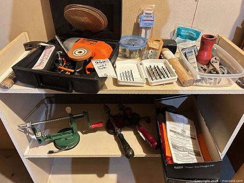 Mixed Black & Decker Tools Lot with 3.6V VersaPak and 10mm Drill B (1 of 12)