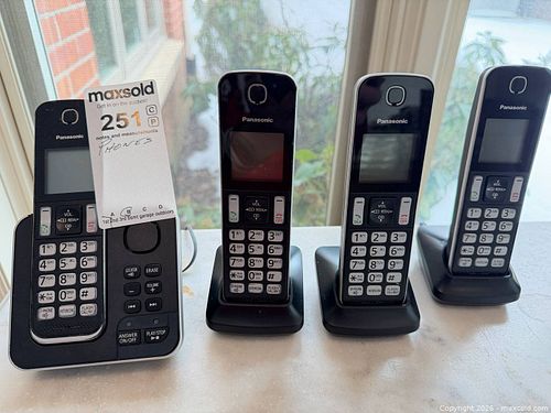 Panasonic KX-TGD390C / KX-TGD394CB Cordless Phone Set B (1 of 8)
