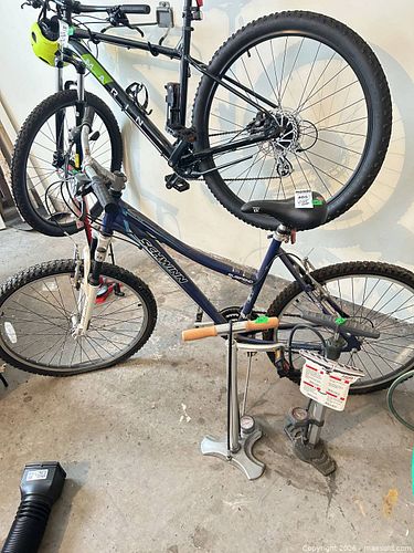 Schwinn 21-Speed Mountain Bike, 27" Wheels, Aluminum Frame B (1 of 19)