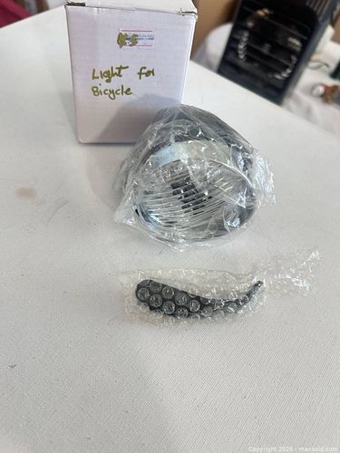 Bicycle Headlight (1 of 3)