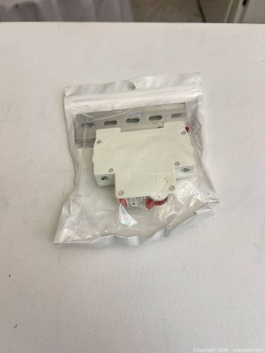 Lot #33 (1 of 3)