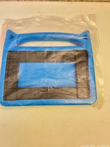 Tablet Case/Cover for 8–10 inch Tablets, Kids (1 of 3)