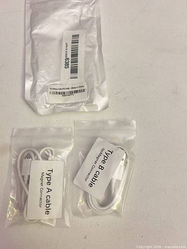 White Generic USB Charging/Data Cables, 2-Pack (1 of 3)