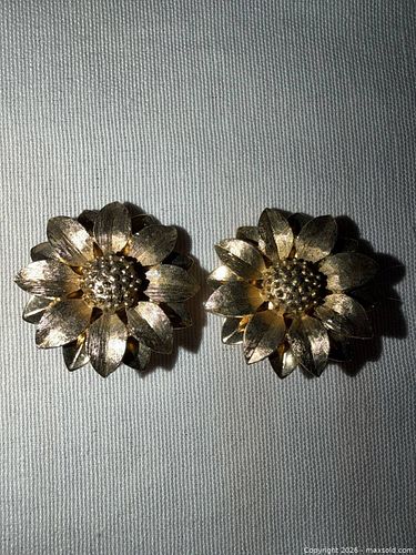 GOLD SUNFLOWER SARAH COVENTRY CLIP ON EARRINGS  (1 of 3)