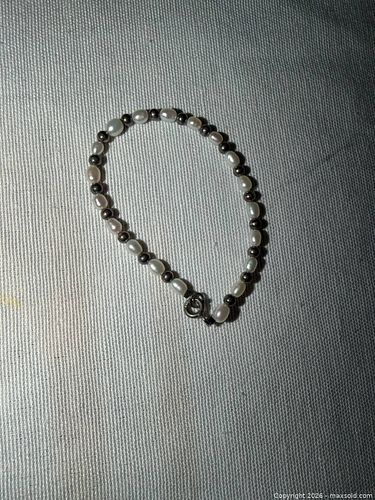 RARE CHILD BABY WHITE & GRAY PEARL BRACELET  (1 of 3)