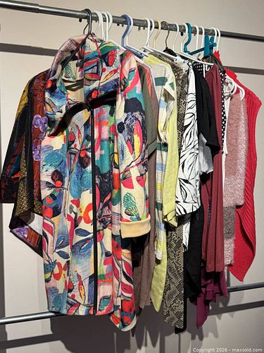 Women’s Colourful Clothing Tops in Assorted Styles, Colours & Brands Small  (1 of 19)