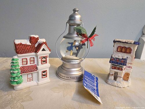 Lot of 3 Polar Express Snow Globe & Village Lantern Decor (1 of 3)