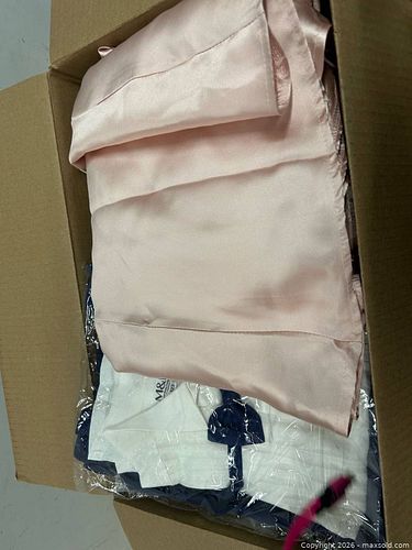 clothing box  (1 of 7)