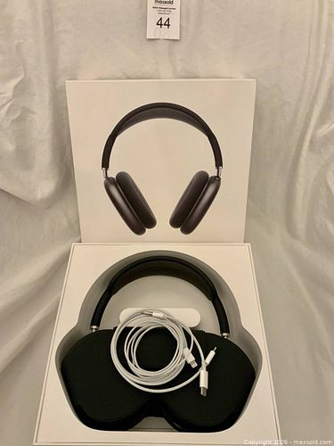 Lot #44 (1 of 10)