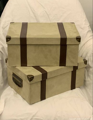 Lot #24 (1 of 9)