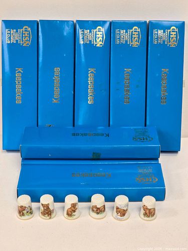 collection of vintage ceramic thimbles featuring wildlife designs, made in Japan  (1 of 9)