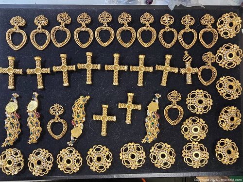 Unfinished gold-colored jewellery components and findings, (1 of 9)