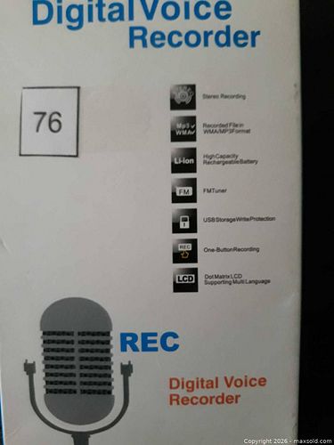 Digital Voice Recorder (1 of 4)