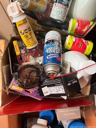 Large Household Supplies & Hardware Lot (1 of 8)