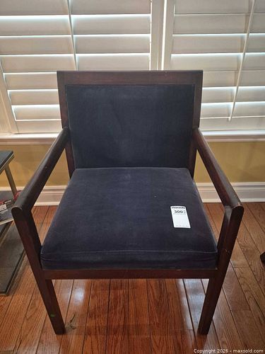Upholstered Side Chair (1 of 14)