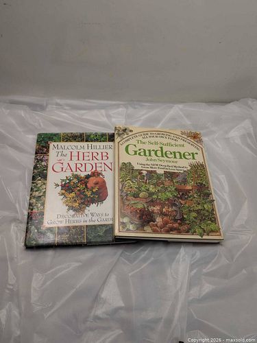 2 hardcover gardening books (1 of 3)