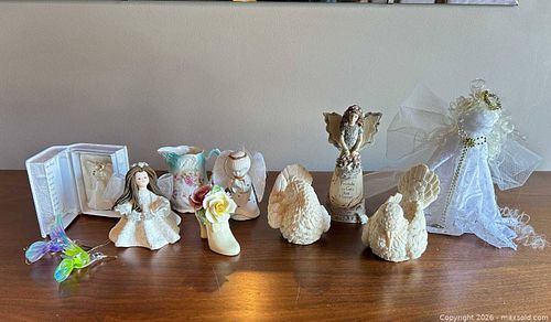 Assorted Porcelain, Resin & Glass Figurines - Radnor & A. Santini (1 of 17)