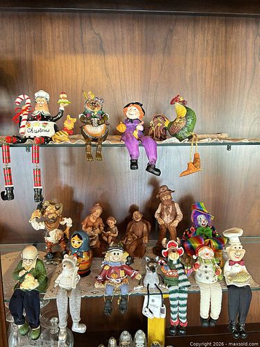 Mixed Holiday & Whimsical Figurines Lot, Medium Assorted Materials (1 of 5)