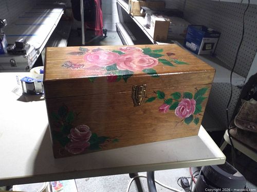 Hans painted box (1 of 4)