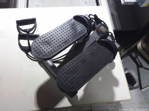 mini stair stepper  (1 of 4)