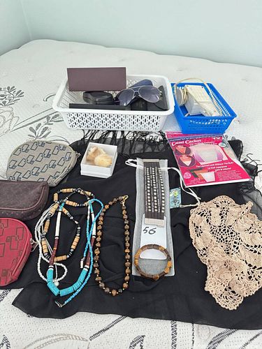 Jewelry and more  (1 of 12)