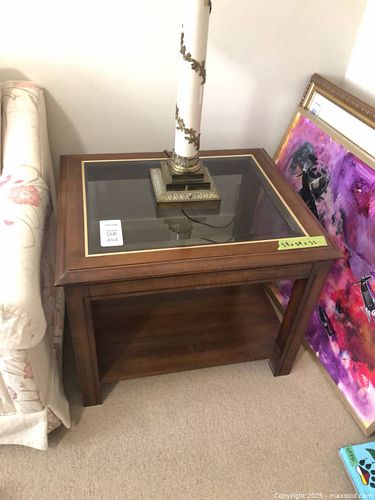 Matching Vintage End Tables  (1 of 16)