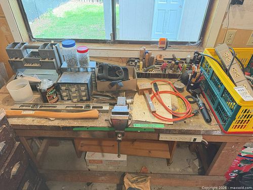 Work Bench and Assorted Hand & Power Tools with Fasteners & Organizers (1 of 16)