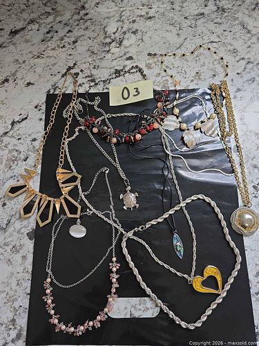 Assorted Jewelry LOT "O3" (1 of 4)