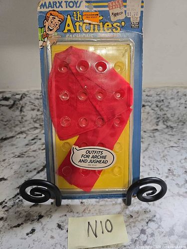 NEW OLD STOCK- ARCHIE & JUGHEAD DOLL CLOTHING  (1 of 5)