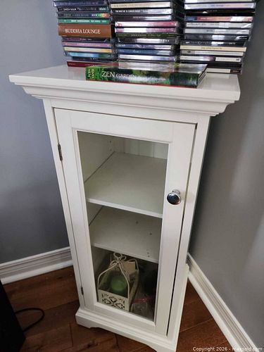 1 Door Cabinet  (1 of 2)