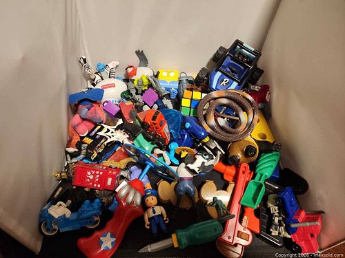 Lot of toys - captain America spin toy, snake, bionicle happy meal toys  (1 of 11)
