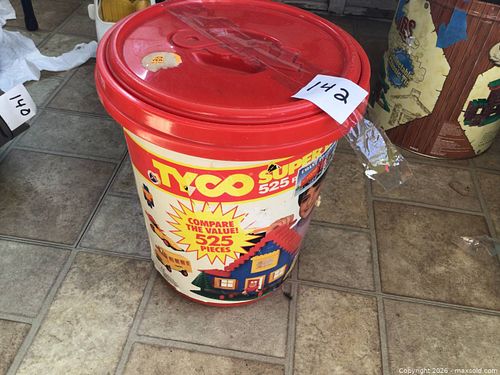 bucket of Tyco Super Blocks  (1 of 2)
