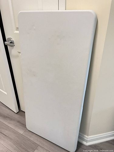 Folding table  (1 of 4)