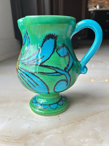 Blue Flower Vase (1 of 5)