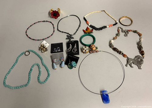 Assorted Costume Jewelry  (1 of 17)