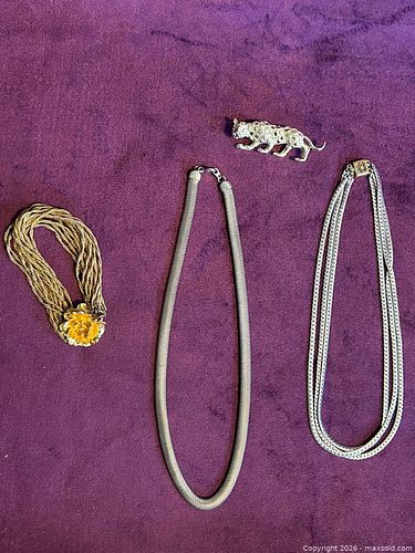 Jewelry Lot – Mixed Metal - Necklaces, Vogue Bracelet & Panther Brooch  (1 of 7)
