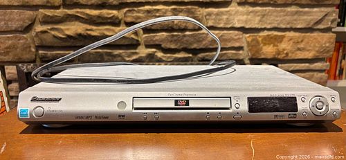 Pioneer DV-275-S DVD Player (1 of 4)