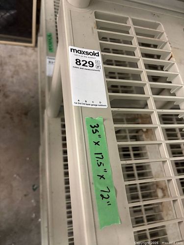 Resin shelving (1 of 4)