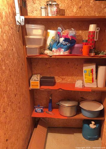 Kitchenware,  Pots, Enamelware, Utensils, Jars, Thermos and More B (1 of 18)