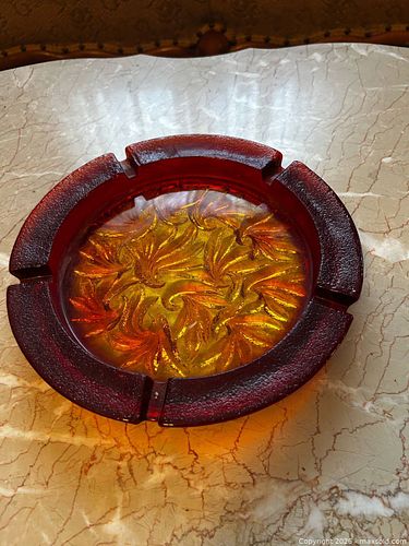 Mid-Century Molded Glass Ashtray, Red/Amber Swirl, 6–8 in (1 of 4)