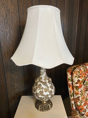 Mid-Century White Ceramic Table Lamp with Ornate Brass Base (1 of 5)