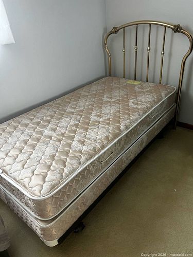 Twin/Twin XL Brass Bed Set with Sealy Posturepedic Mattress (1 of 4)