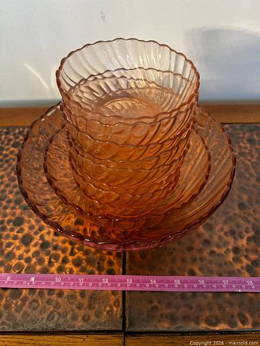 Arcoroc Pink Swirl Ribbed Glass Bowl Set of 7 (1 of 6)