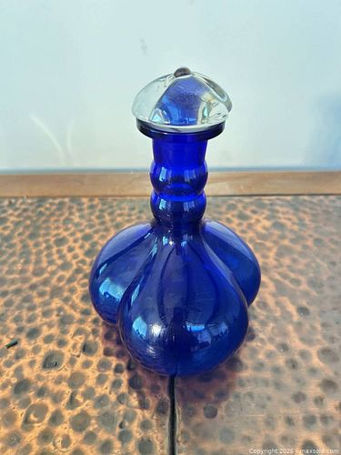 Cobalt Blue Glass Decanter with Stopper, 6–12 in (1 of 6)