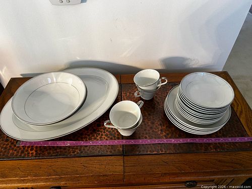 Imperial China Sincerity (318) Porcelain Dinnerware Set, Service for 6 (1 of 15)