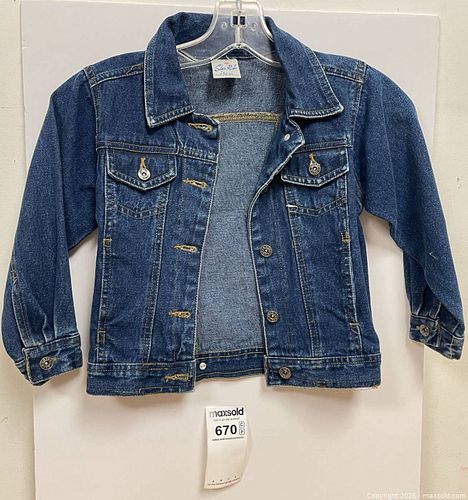 Lot #670 (1 of 3)